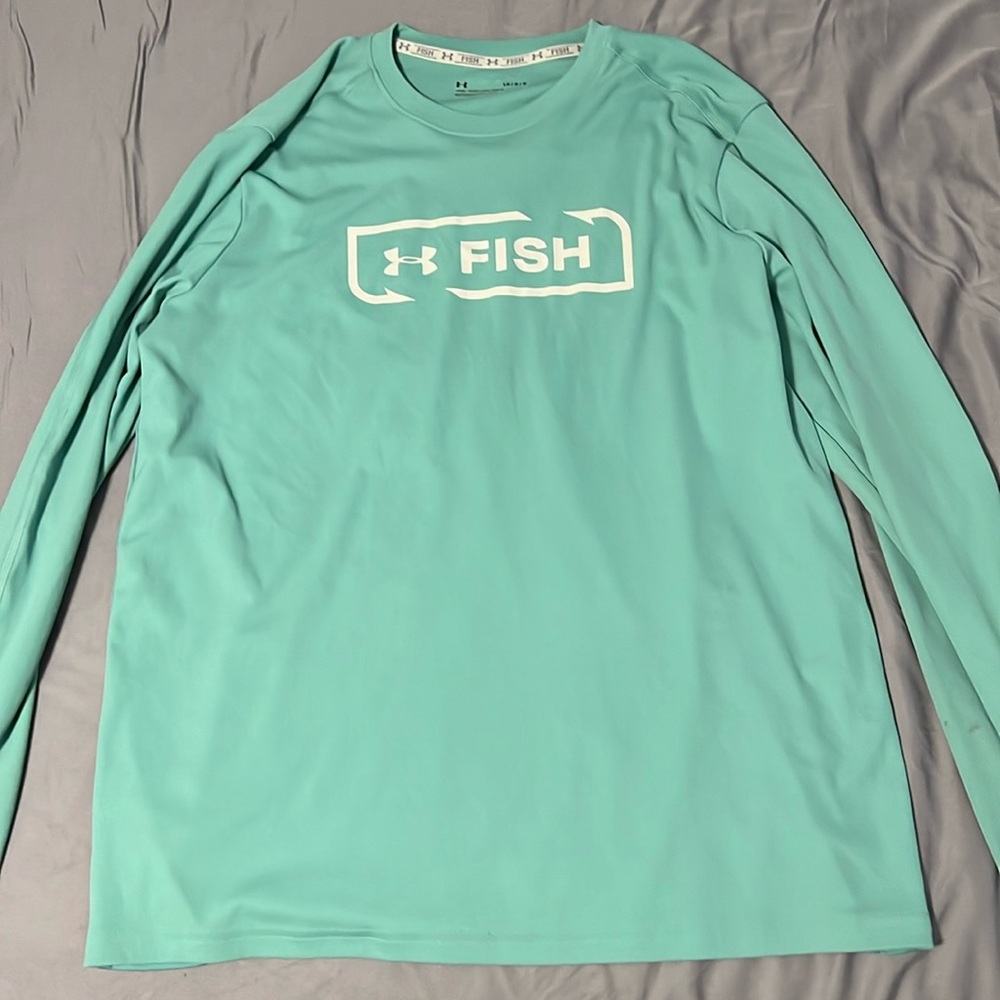 Under armor long sleeve shirt